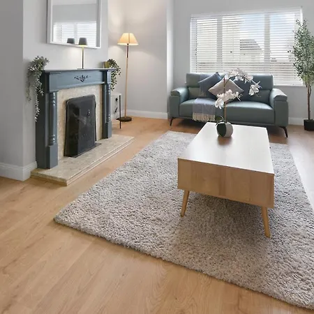 Cozy 4 Bed With Free Parking And Walk To Prázdninový dům Galway